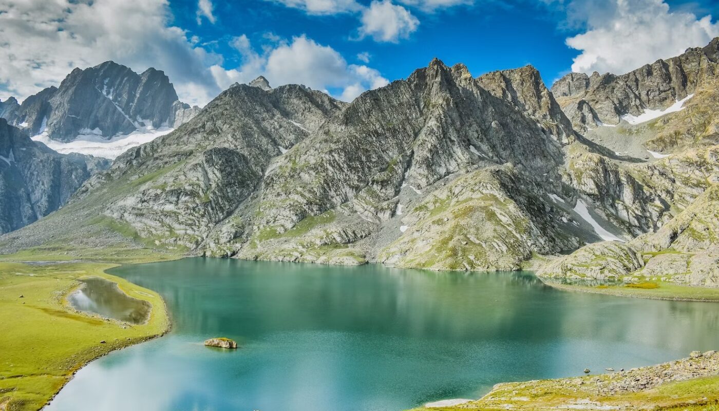 Kashmir Grealt Lakes