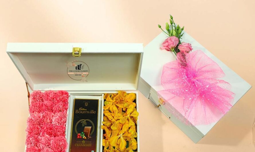 Sending Love Through Online Gift Delivery in Delhi