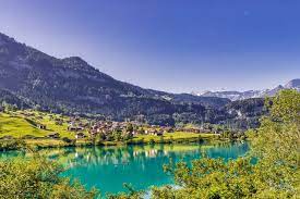 Switzerland: The Best Tourist Destinations Beyond the Alps
